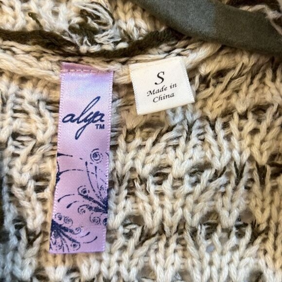 Alya sweater size small olive green and white textured knit waterfall cardigan - Picture 9 of 11